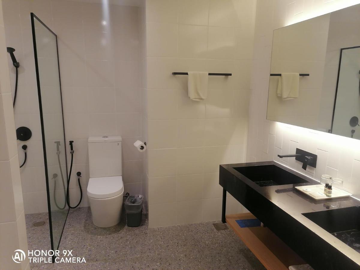 Crystal Crown Hotel Harbour View, Port Klang Exterior photo