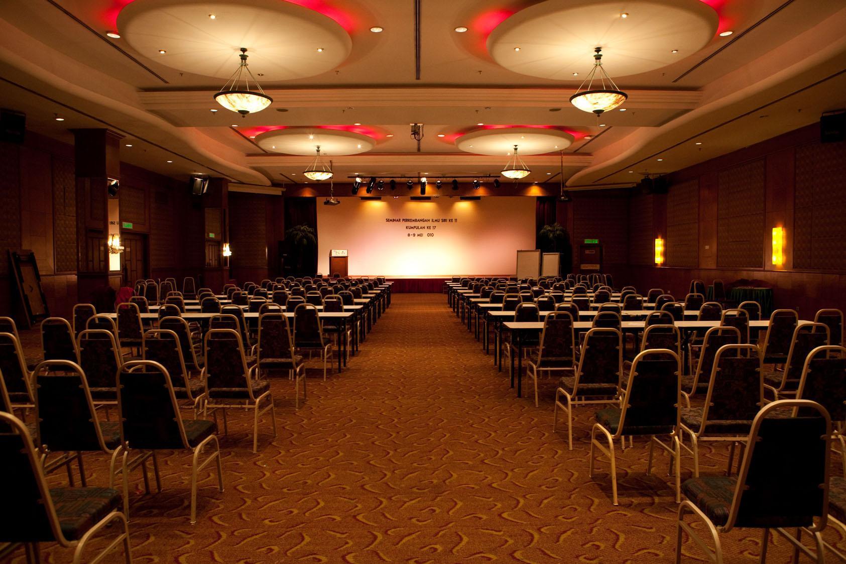 Crystal Crown Hotel Harbour View, Port Klang Exterior photo